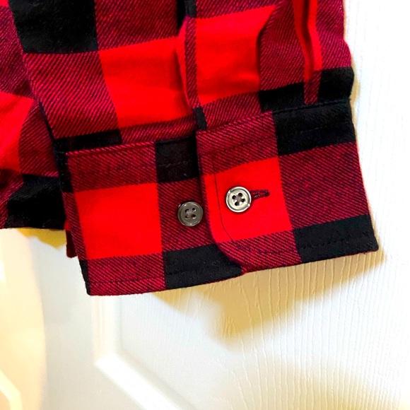 🆕NEW-MEN’S CLUB ROOM BY MACY’S FLANNEL RED AND BLACK PLAID BUTTON DOWN SHIRT. - Picture 4 of 16